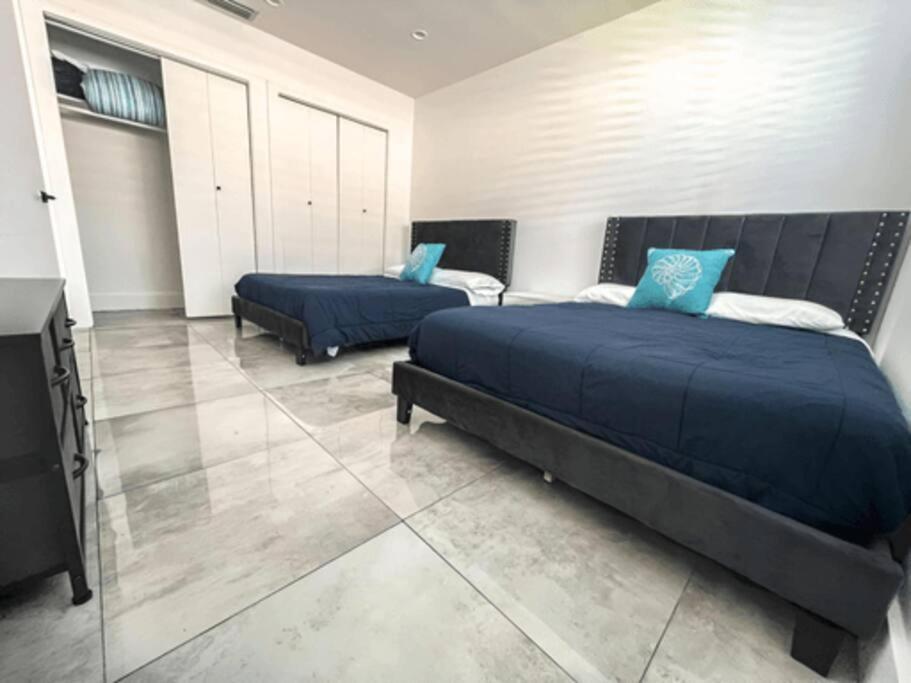 Luxurious & Modern Open Floor Plan Heated Pool Villa Hollywood Esterno foto
