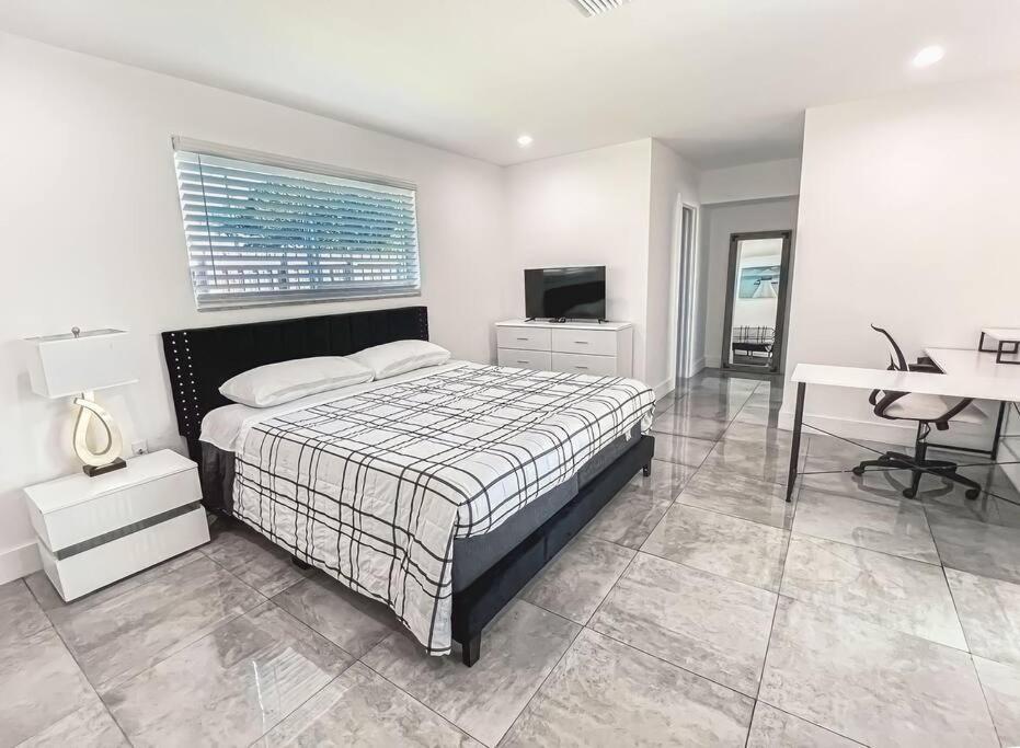 Luxurious & Modern Open Floor Plan Heated Pool Villa Hollywood Esterno foto