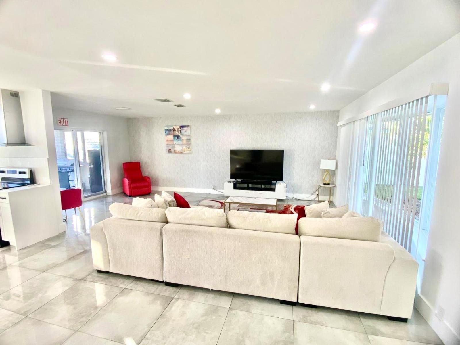Luxurious & Modern Open Floor Plan Heated Pool Villa Hollywood Esterno foto